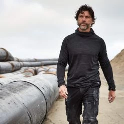 Ariat® Men's Rebar Gridwork Black Balaclava Baselayer Top 10037674 11 Ariat® Men's Rebar Gridwork Black Balaclava Baselayer Top 10037674 -ARIAT Cowboy Gear 10037674 lifestyle