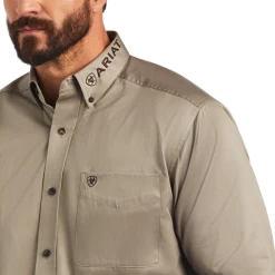 Ariat® Men's Brindle Brown Clasic Fit Logo Button Down Shirt 10040700 7 Ariat® Men's Brindle Brown Clasic Fit Logo Button Down Shirt 10040700 -ARIAT Cowboy Gear 10040700b 831c0ee1 5523 4365 910c 8b42c7e51b39