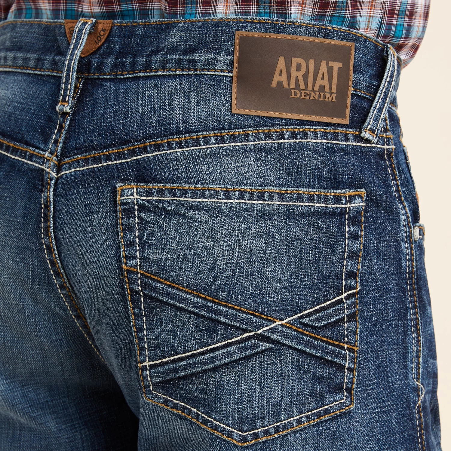 Ariat® Men's M2 Traditional Relaxed 3D Rancher Boot Cut Jeans 10043194 6 Ariat® Men's M2 Traditional Relaxed 3D Rancher Boot Cut Jeans 10043194 - Image 4
